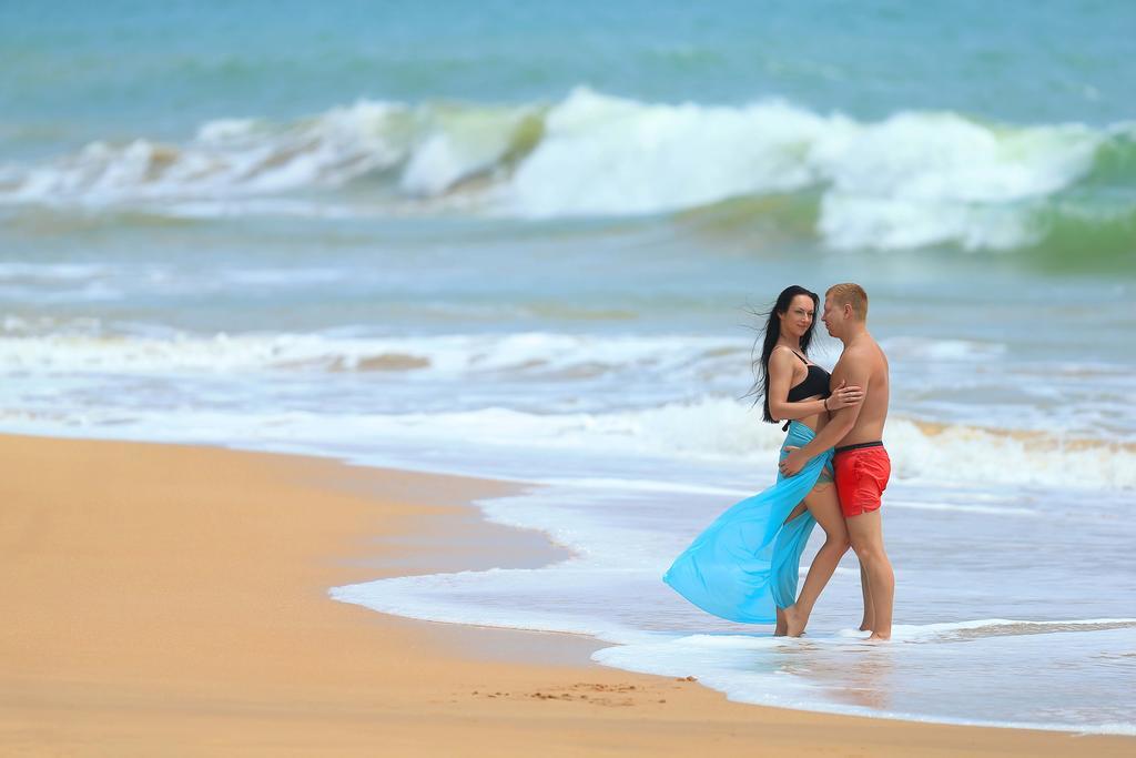 Ranna 212 Beach Resort Kahandamodara Kültér fotó