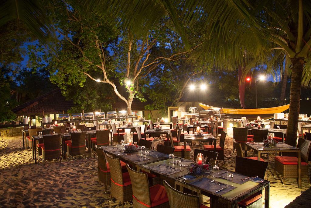 Ranna 212 Beach Resort Kahandamodara Kültér fotó